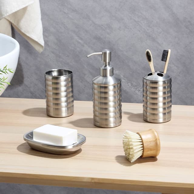 Ensemble de 4 accessoires de bain en acier inoxydable Delia 6.7X17.5Cm